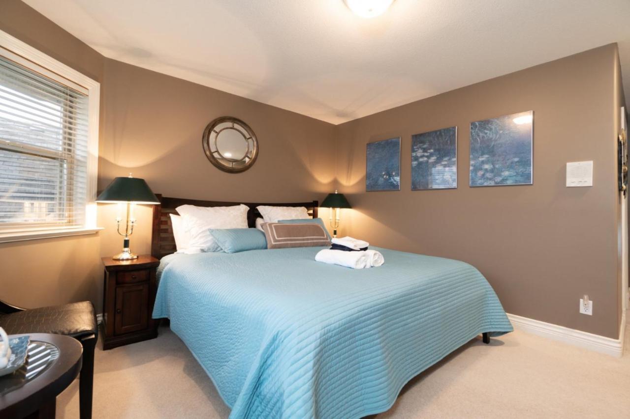 Cedar Manor Bed And Breakfast Питт-Медоус Экстерьер фото