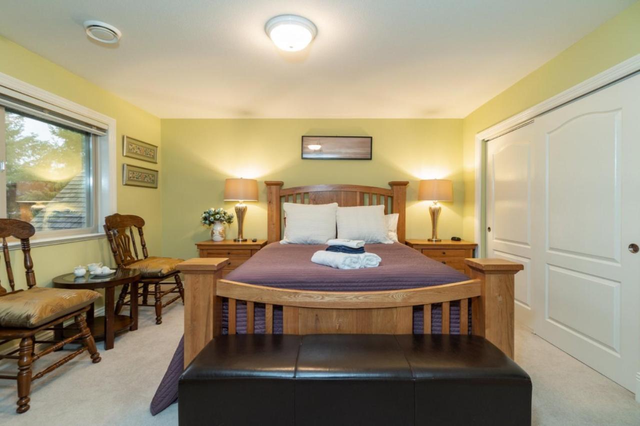 Cedar Manor Bed And Breakfast Питт-Медоус Экстерьер фото