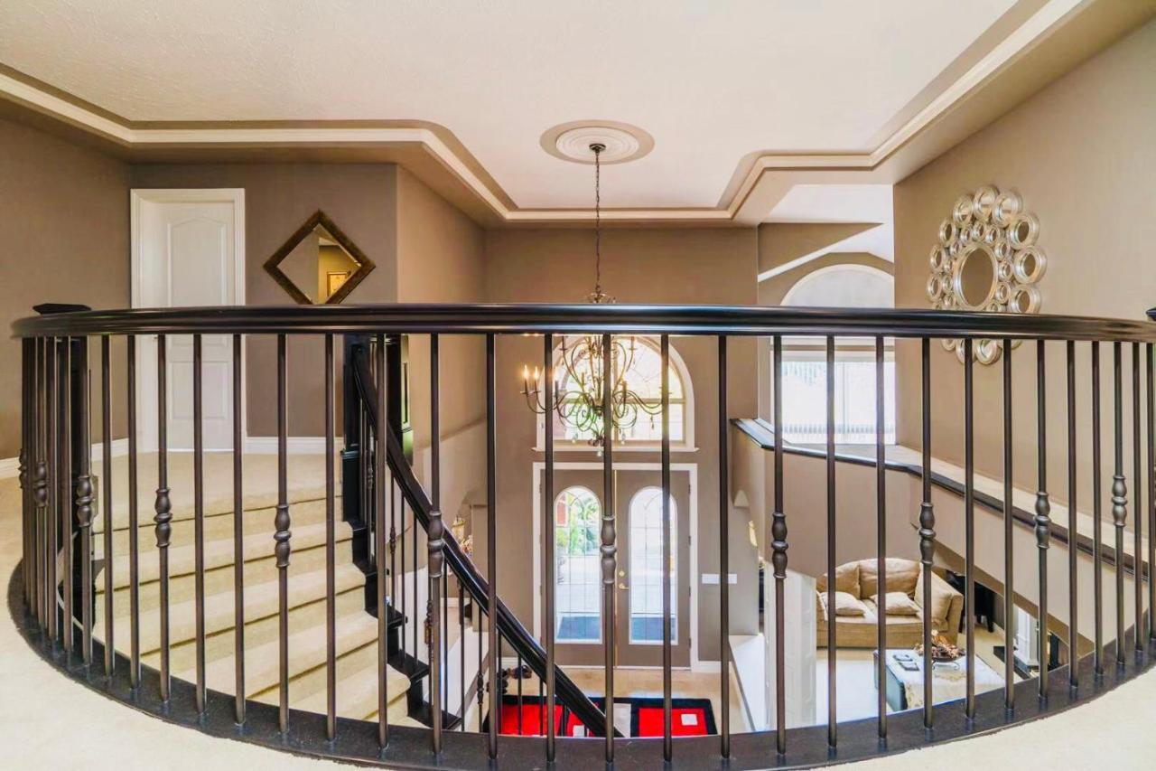 Cedar Manor Bed And Breakfast Питт-Медоус Экстерьер фото